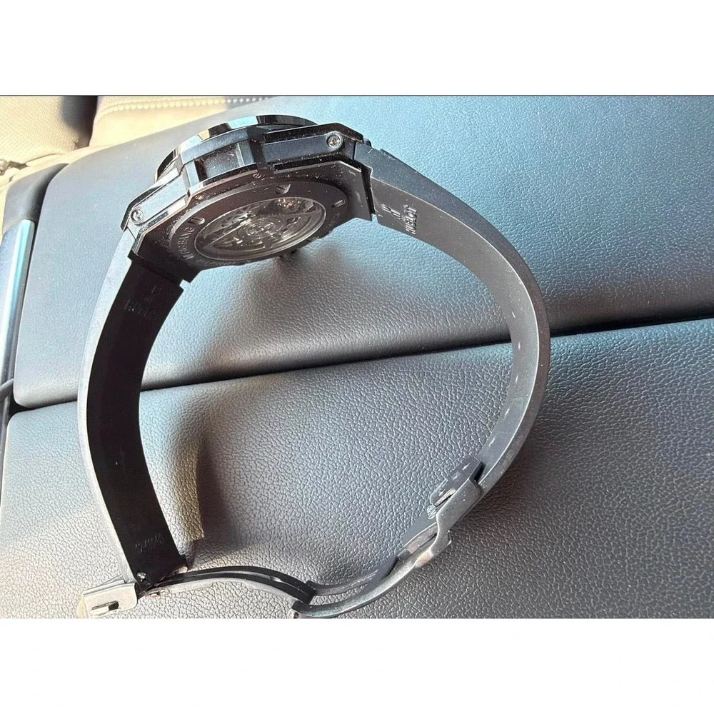 Hublot Big Bang Unico Black Magic Ceramic 45mm Watch 411.CI.1170.RX + 5 Straps
